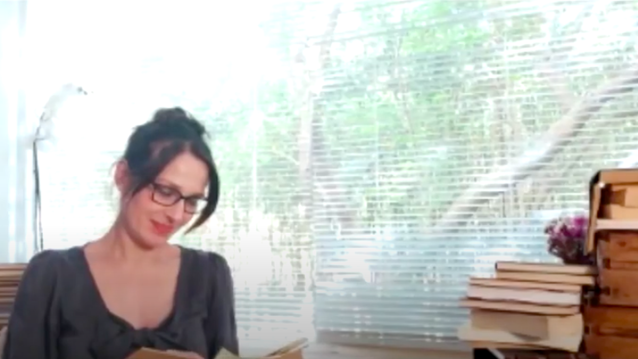 Natalia Millán se convierte en Emilia Pardo Bazán para conmemorar el 99 aniversario de su fallecimiento