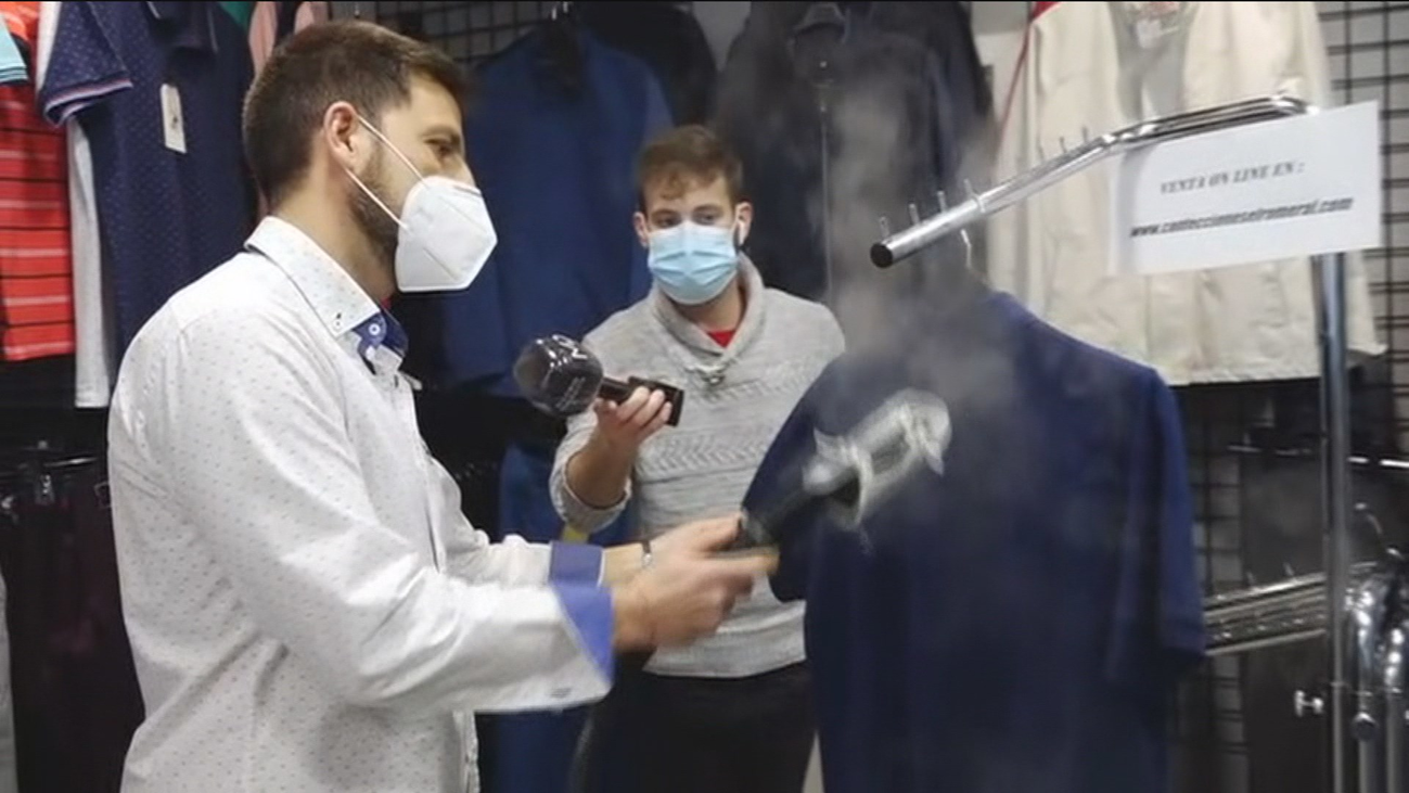 Reabren su tienda tras cerrarla antes del estado de alarma en Delicias