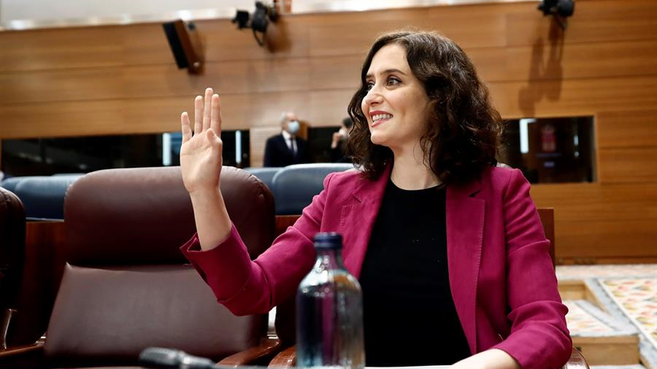 La desescalada en Madrid y el piso de Ayuso centran el debate en la Asamblea