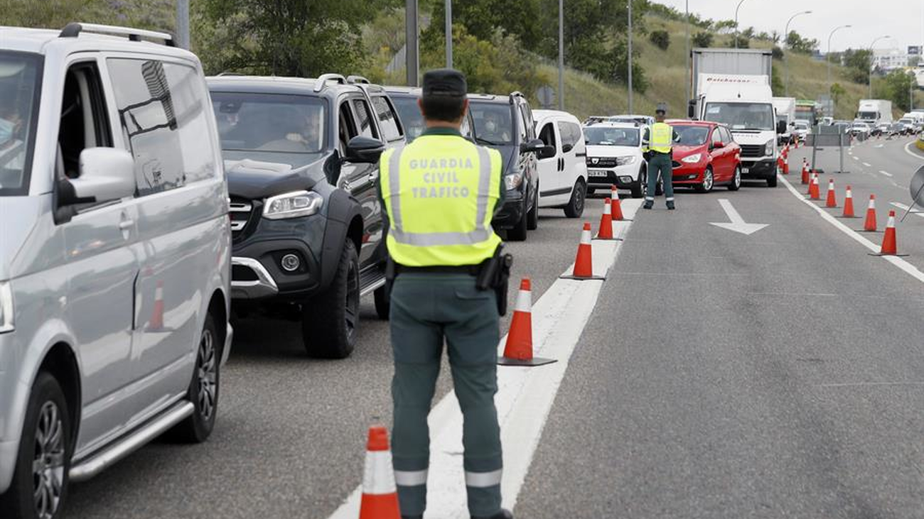 Se refuerzan los controles en las carreteras de Madrid por el puente de San Isidro