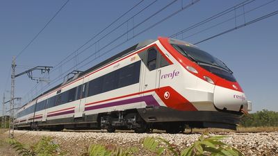 Adif instala dispensadores de hidrogel en la estación de Chamartín