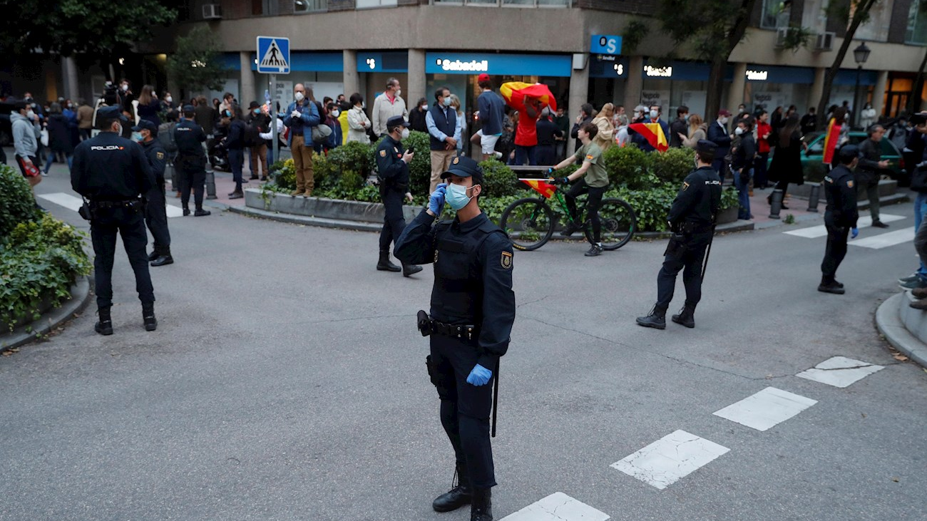 Quinta noche de caceroladas y protestas en el barrio de Salamanca