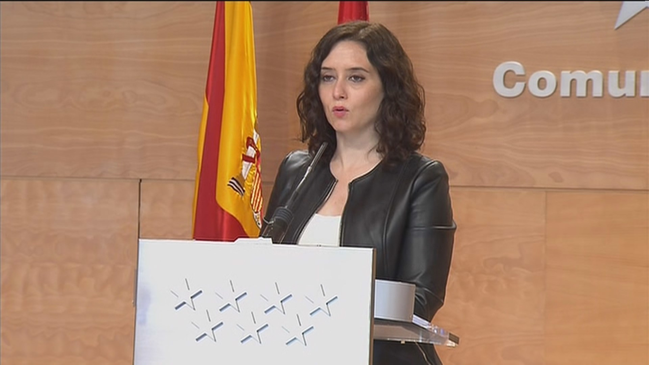 Ayuso exige saber quién  decide no dejar pasar a  Madrid a la fase 1