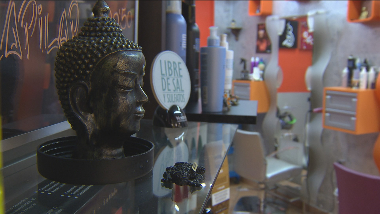 Las peluquerías de los centros comerciales siguen sin poder abrir