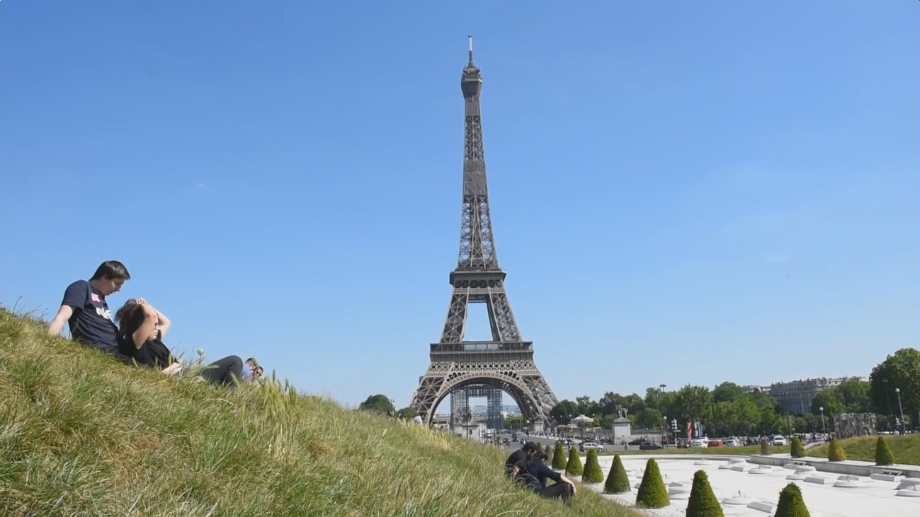 La mitad de los españoles dan por perdido el verano y no viajarán por turismo