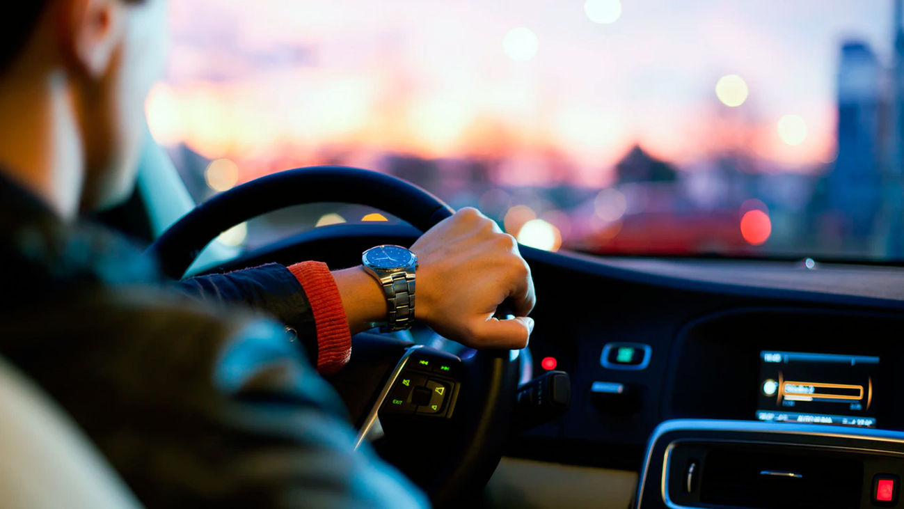 Mascarillas obligatorias y desinfección con ozono para el uso del coche compartido