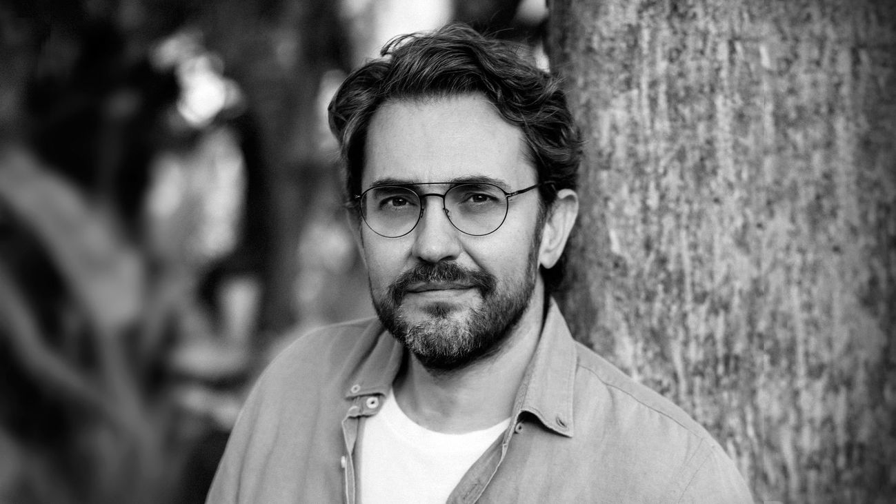 Máximo Huerta reivindica "el derecho a ser uno mismo" en su última novela