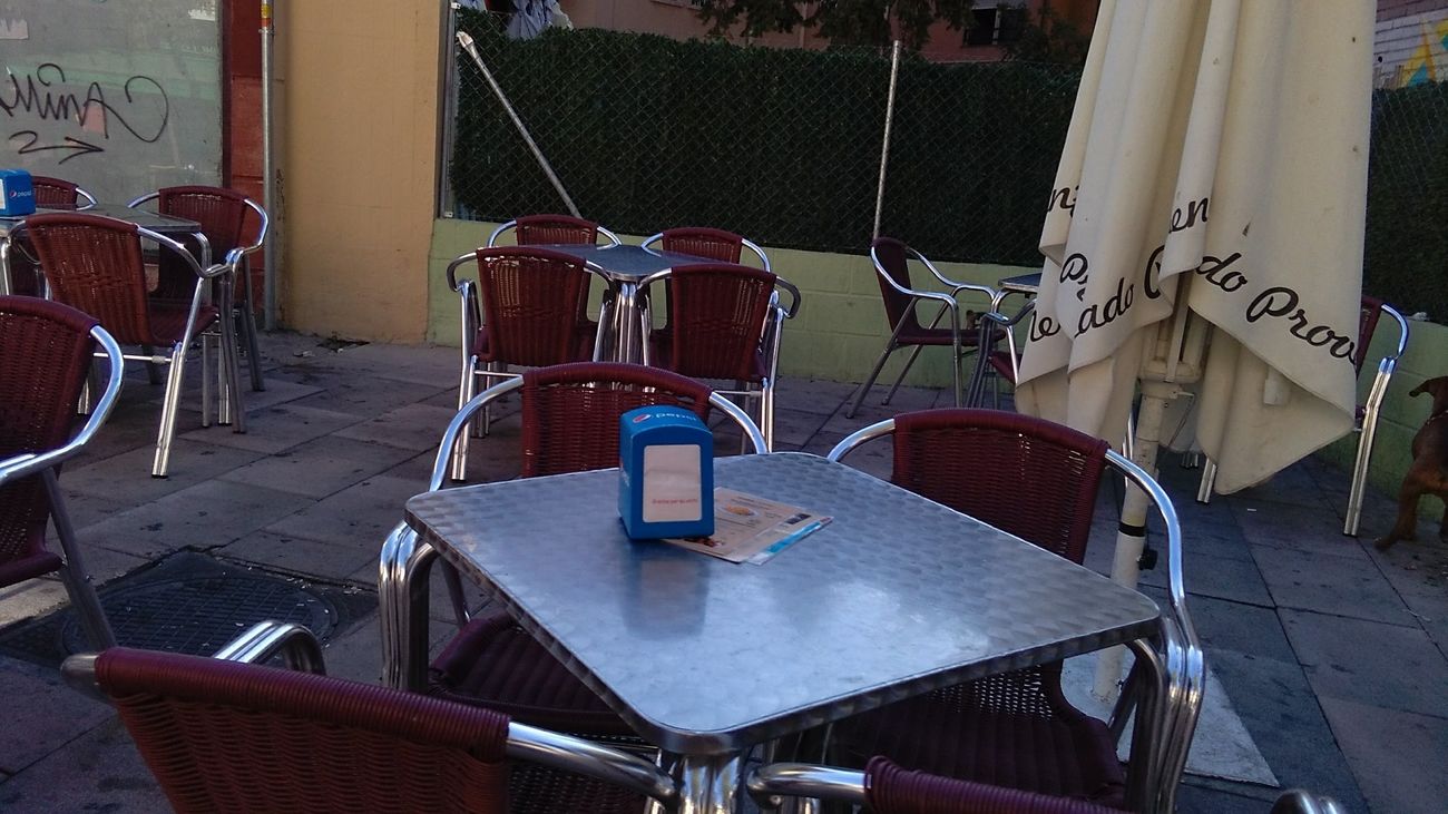 Un bar con la terraza puesta en la Comunidad de Madrid