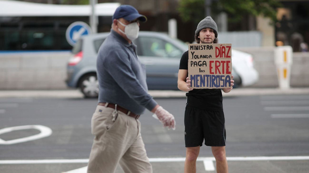 Gobierno y agentes sociales apuran el plazo para acordar la prórroga de ERTE