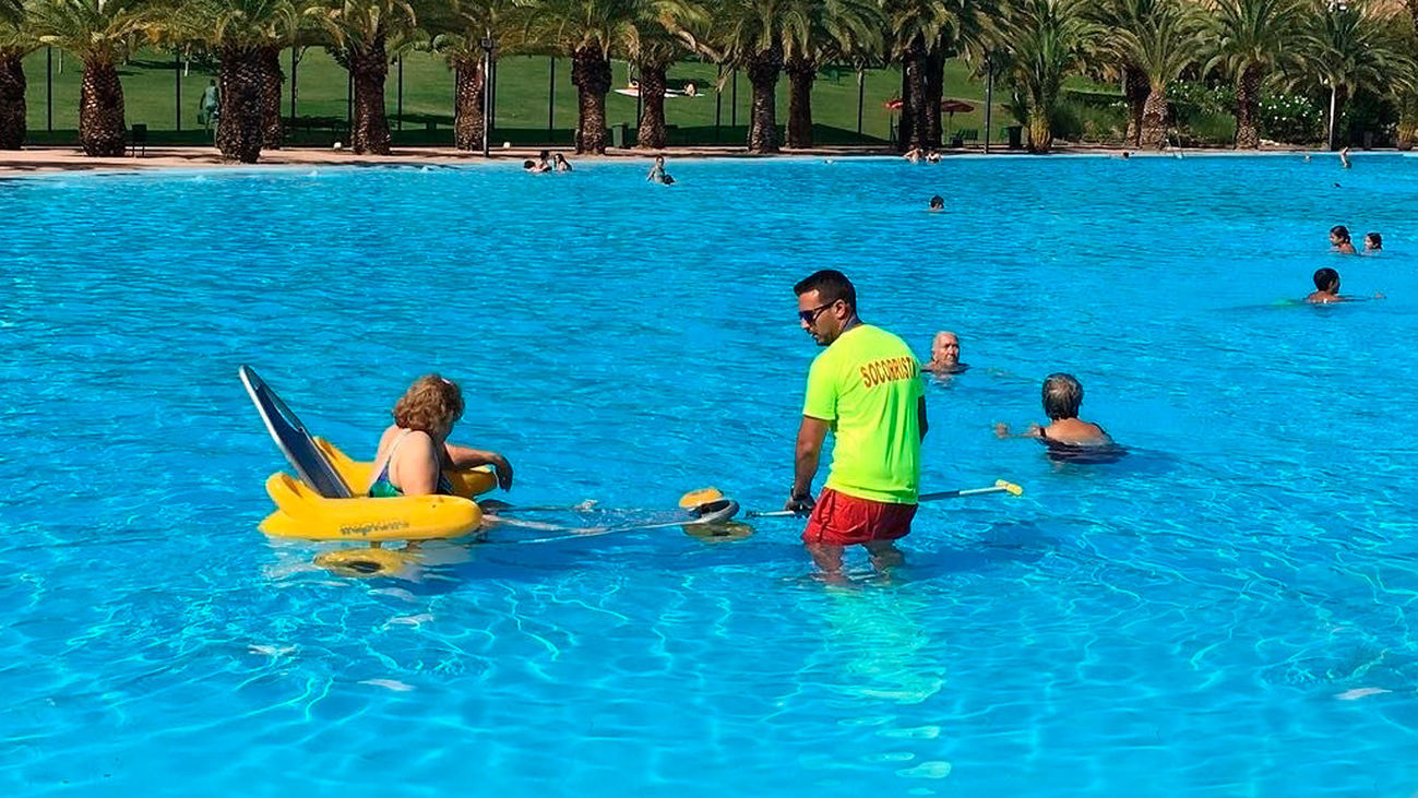 ¿Cómo acceder a la bolsa de empleo en el Ayto de Aranjuez para monitores deportivos y socorristas?