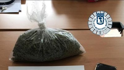 Detenido un menor que transportaba marihuana en un VTC en Puente de Vallecas