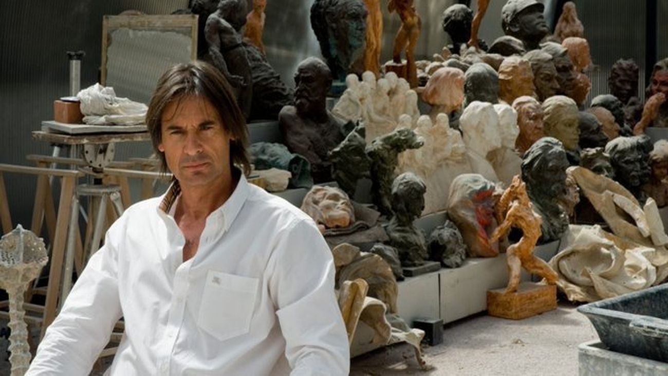 Víctor Ochoa “Cada escultura te roba un poco de alma”