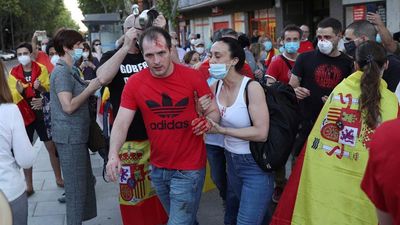 La tensión en Moratalaz protagonizó la undécima jornada de caceroladas en Madrid