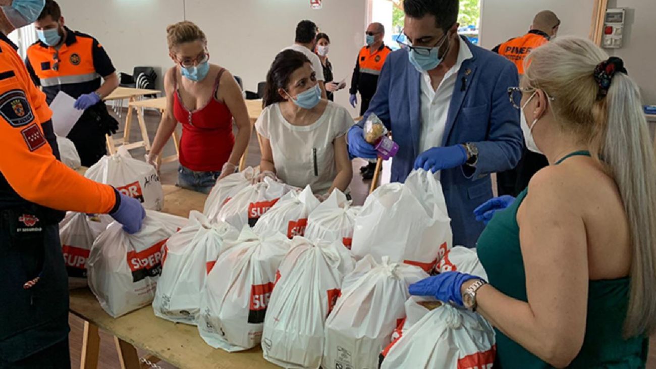 Pinto reparte menús gratuitos en Pinto