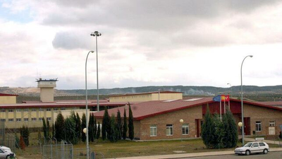 Un preso de Aranjuez intenta matar a otro con un pincho de fabricación casera