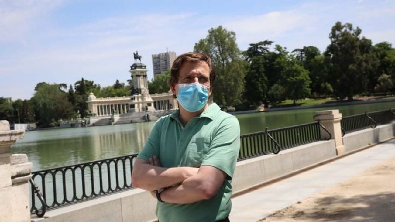 Almeida avisa que a los parques "se puede ir a pasear, pero no a permanecer ni a hacer picnic"