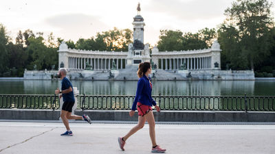 Madrid reabre El Retiro y sus parques históricos  tras  su cierre por la alerta de viento