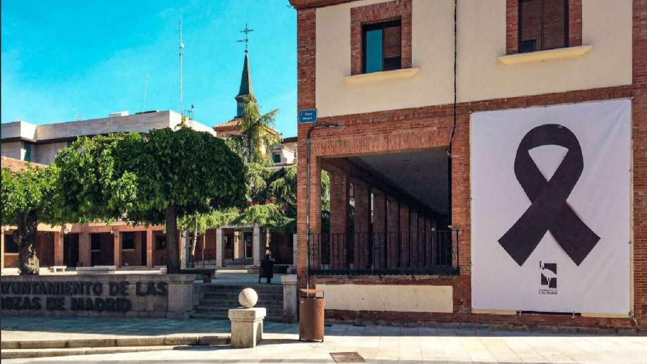 Las Rozas organizará exposición en memoria de los fallecidos por coronavirus con sus fotografías familiares