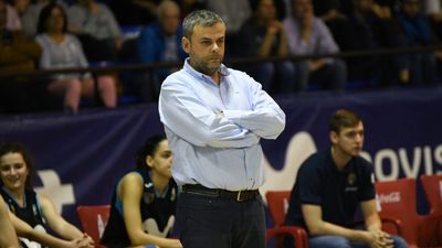Alberto Ortego: "Estudiantes femenino ha merecido el ascenso"