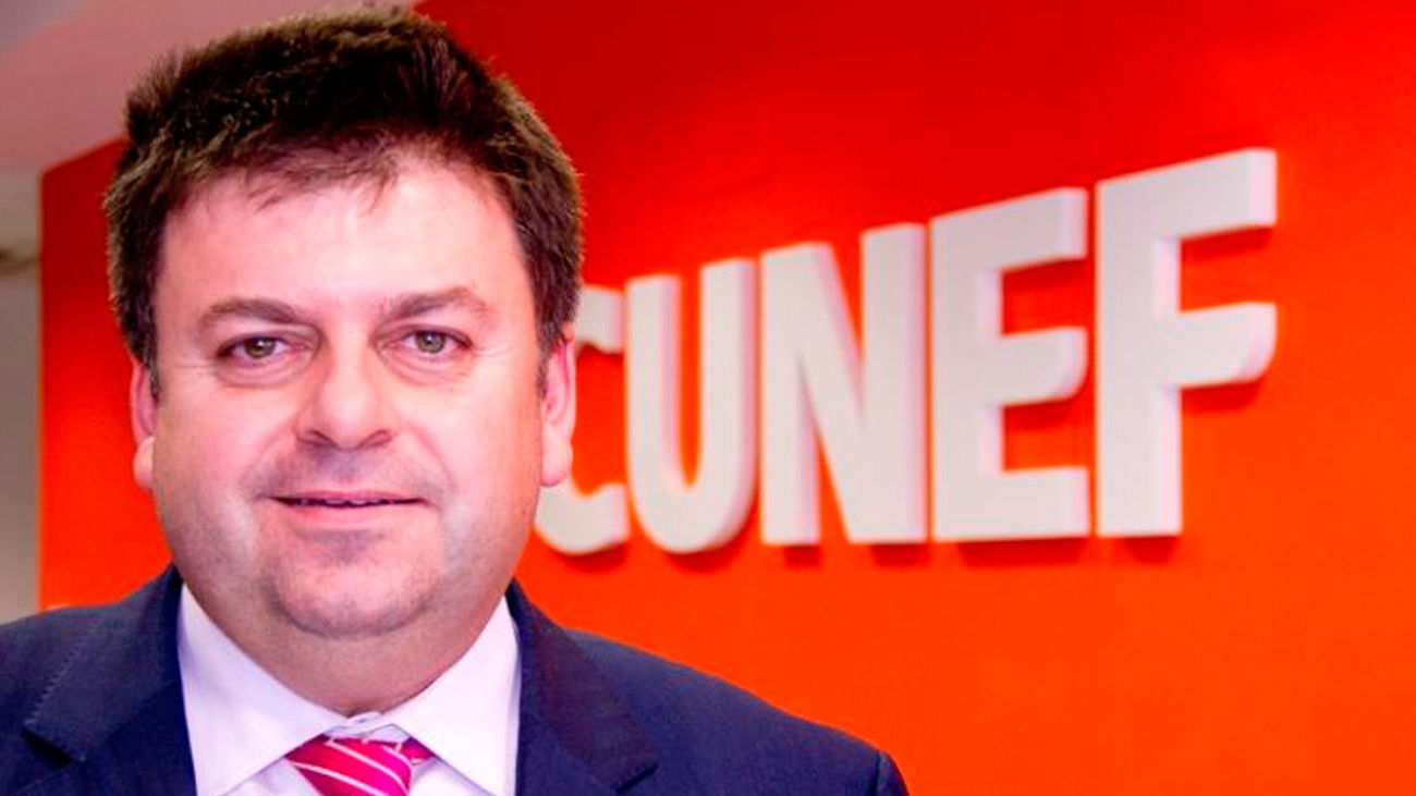 Santiago Carbó: “En Nissan hace falta negociar una buena salida, no una nacionalización”