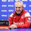 Javier Aguirre: "A la afición le digo que nos salvamos"