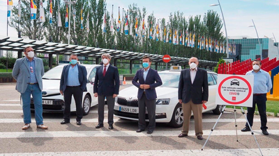 Madrid agradece a los taxistas sus 135.000 servicios gratuitos a sanitarios durante la crisis del coronavirus