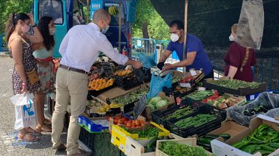 El mercadillo municipal de Majadahonda reabre con un 25% de los puestos