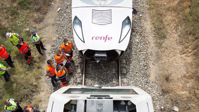 Dos investigaciones abiertas para esclarecer las causas del accidente del Alvia