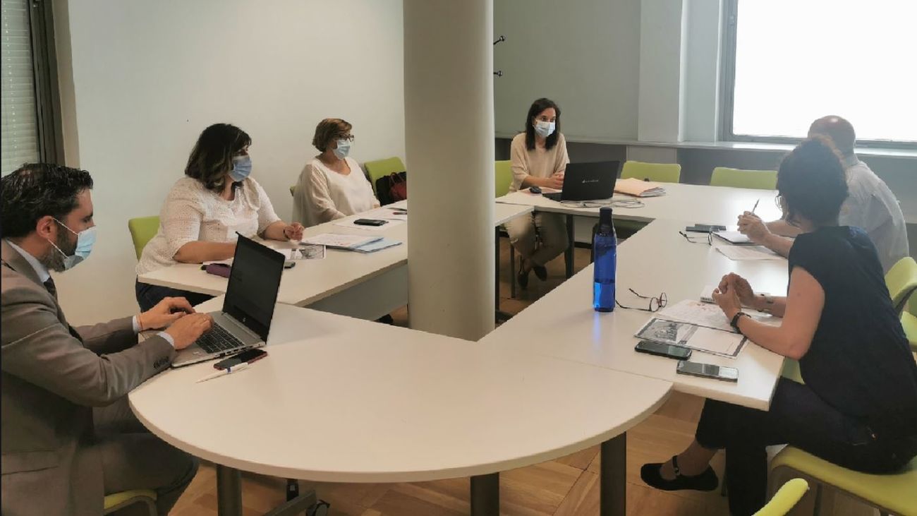 Reunión de la alcaldesa de Getafe, Sara Hernández