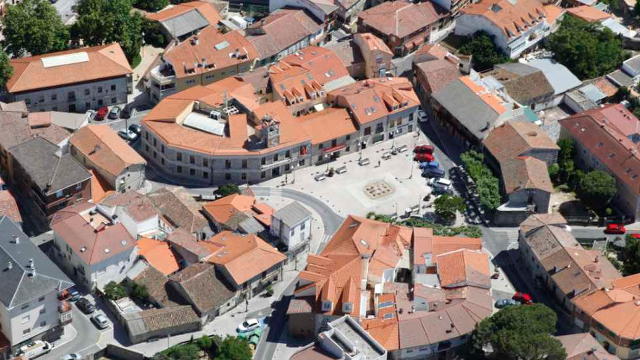 Moralzarzal peatonaliza el casco histórico para permitir los paseos seguros