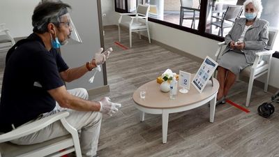 Las familias de fallecidos en residencias buscan ahora una indemnización económica