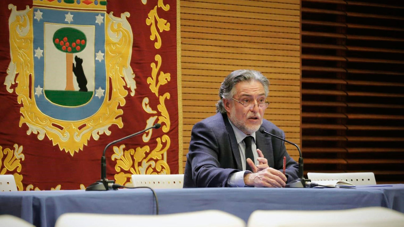 "El PSOE no está compitiendo sino ejerciendo su voluntad de servir a los ciudadanos"