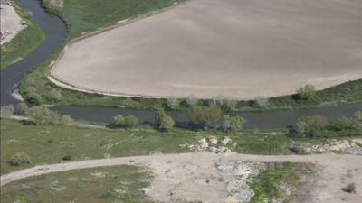 Getafe pide al Ayuntamiento de Madrid tratamientos contra los mosquitos en el Manzanares