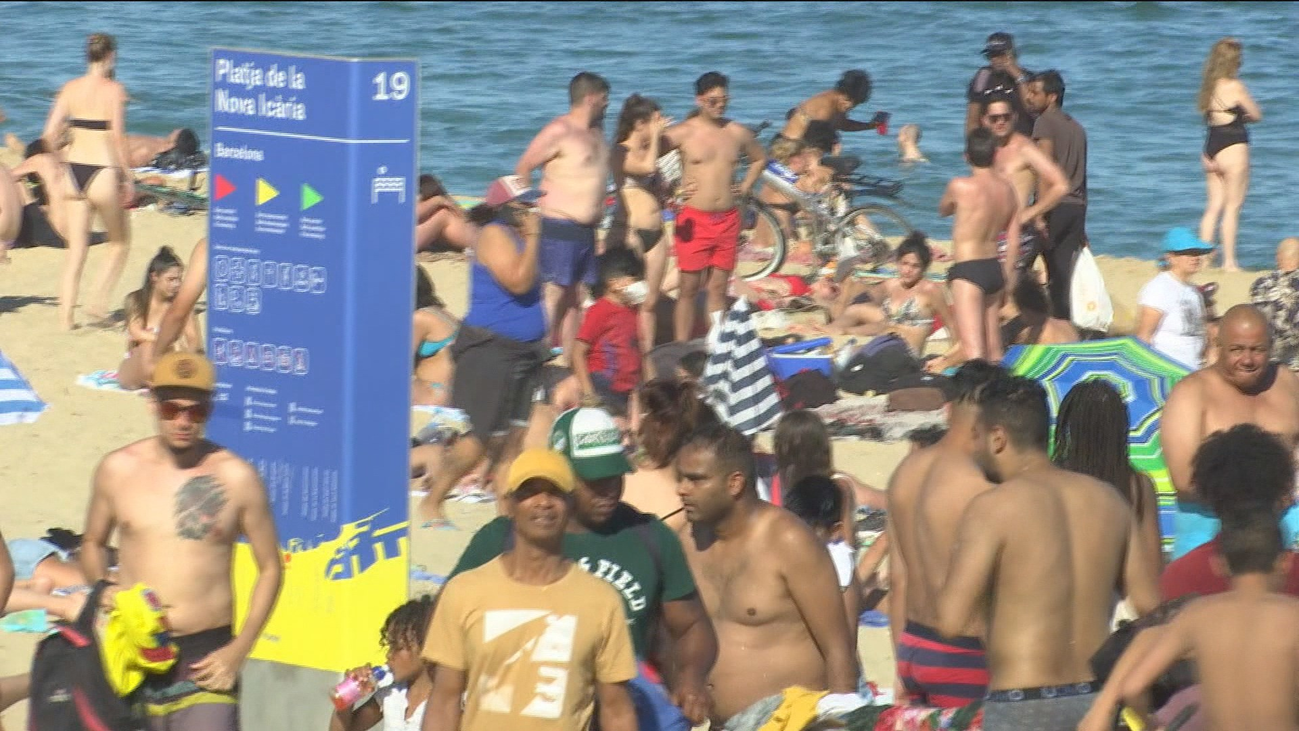 Barcelona impide temporalmente el acceso a 4 playas al saturarse de bañistas