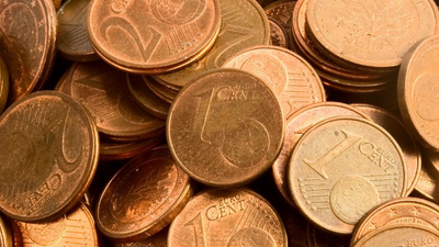 La Unión Europea advierte que no se puede prohibir el dinero en efectivo