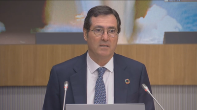 Los empresarios piden mantener los ERTE y los avales para dejar antes la crisis