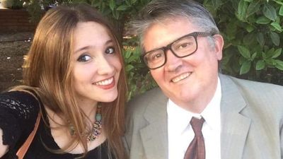 Otro "golpe" para Marta: la aseguradora no reconoce como accidente laboral la muerte de su padre por Covid-19