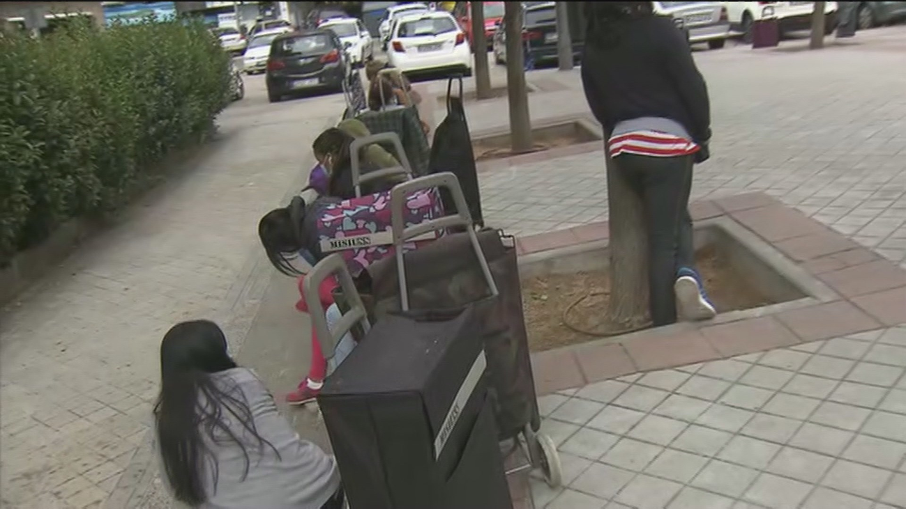 La Fundación Madrina asesora a las madres para solicitar la Renta Mínima Vital