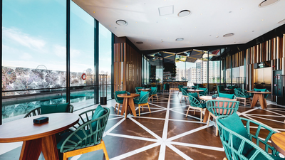 Exigían a los clientes un test negativo de la covid y se quedaron sin reservas