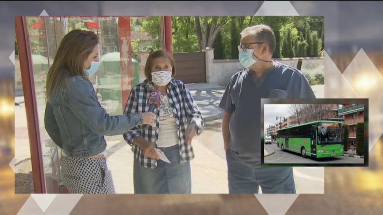 Una anciana de 81 años, obligada a bajarse de un autobús por no poder pagar en efectivo