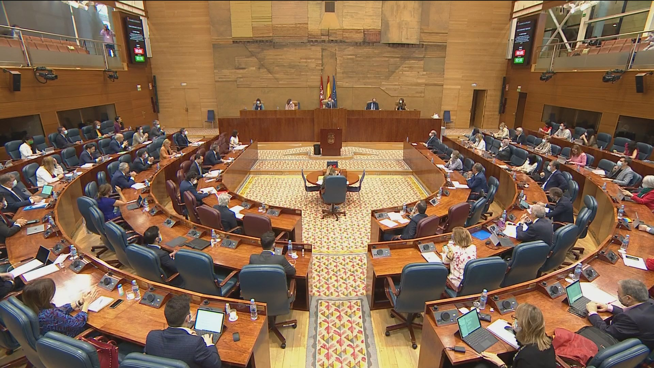 Las residencias siguen centrando el debate político en Madrid