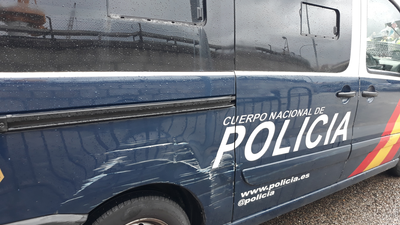 Un hombre herido de un disparo en la pierna en una calle de Villaverde