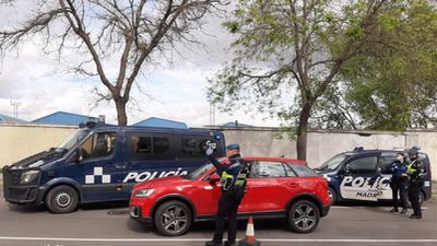 Un conductor intenta atropellar a varios policías en un control en la Cañada Real Galiana