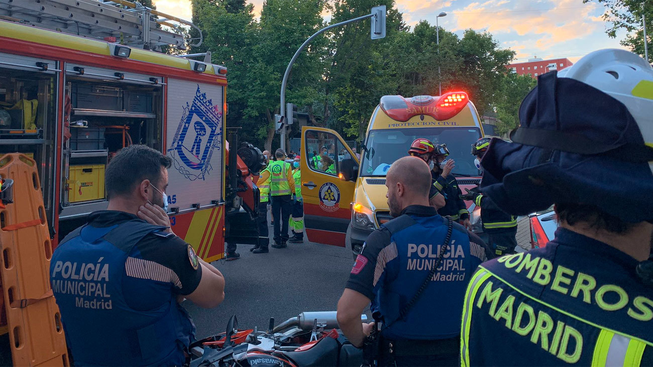 Servicios de emergencia en el lugar del accidente