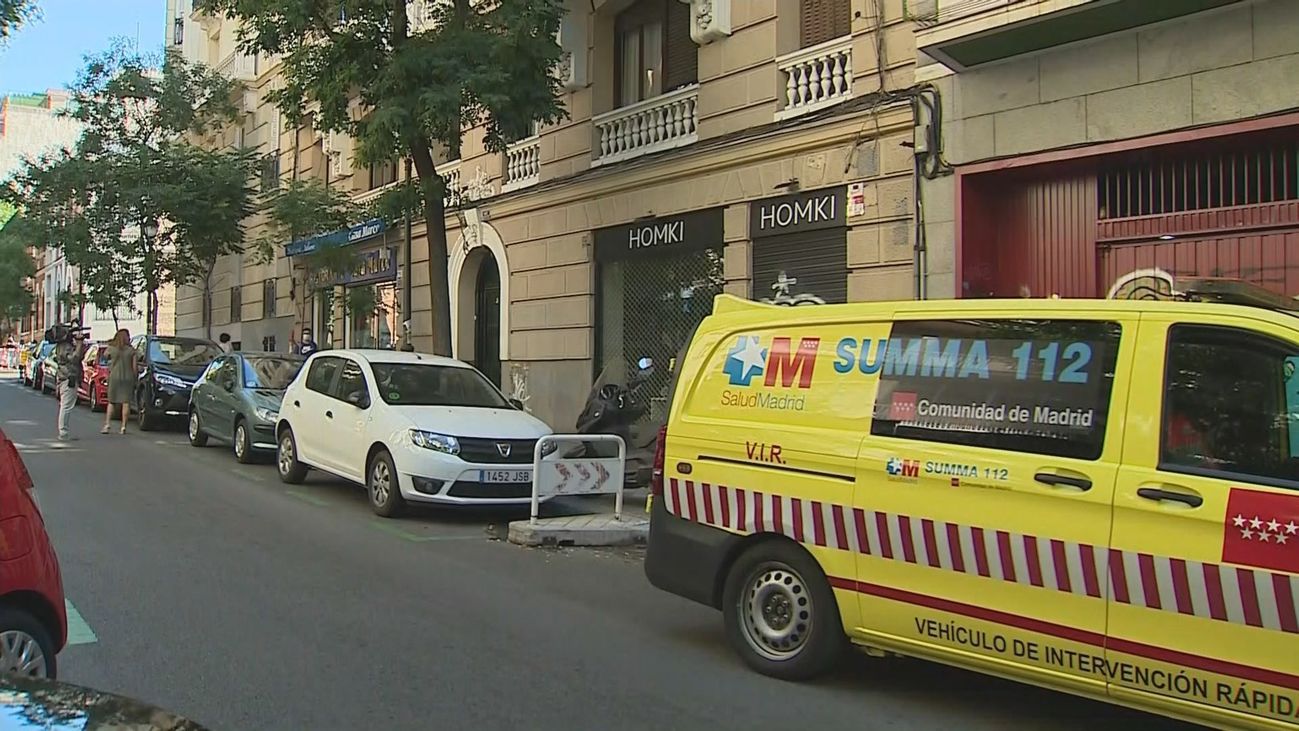 Un hombre degüella a su padre en un piso de Chamberí