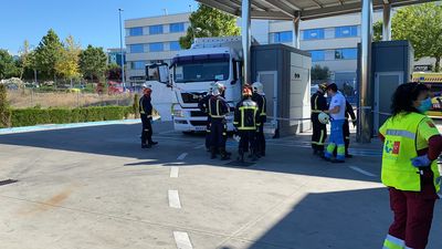 Muere un conductor aplastado por su camión en un centro de la ITV de Rivas