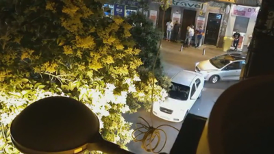 La fiesta sin control regresa a la problemática calle Topete tras el fin del estado de alarma