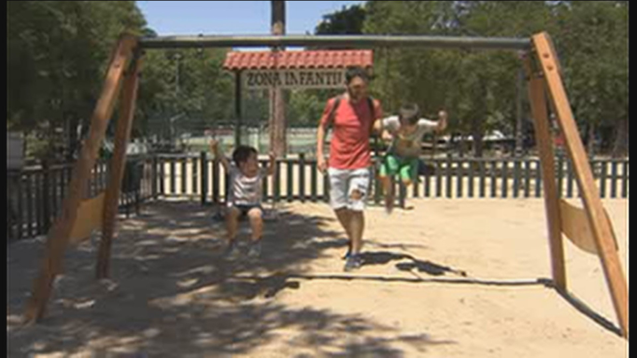 Madrid reabre sus parques infantiles, que se desinfectarán a diario