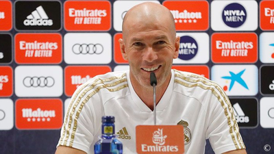 Zidane se muerde la lengua por los horarios