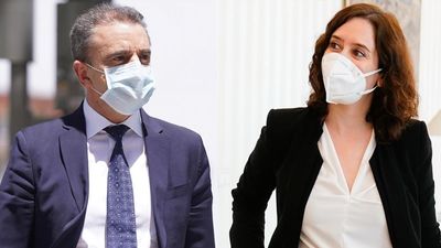 Ayuso asegura que se vacunará todos los días mientras Franco la acusa de privatizar la sanidad